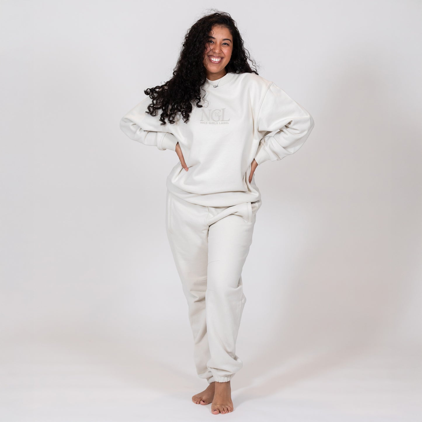 woman wearing stone heavyweight joggers set in medium – Nice Girls Label